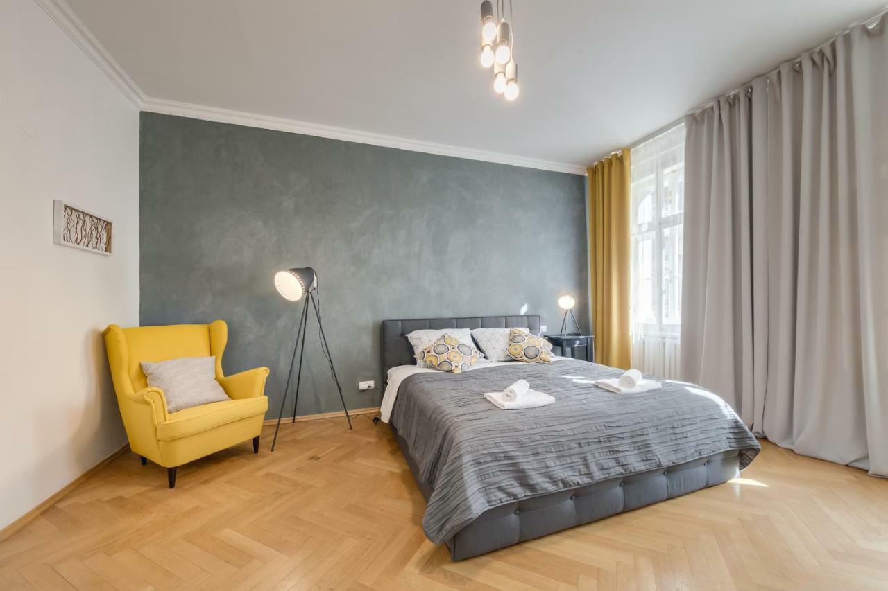 פראג Nejedleho Apartmeet מראה חיצוני תמונה