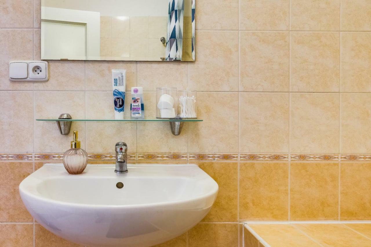 פראג Nejedleho Apartmeet מראה חיצוני תמונה