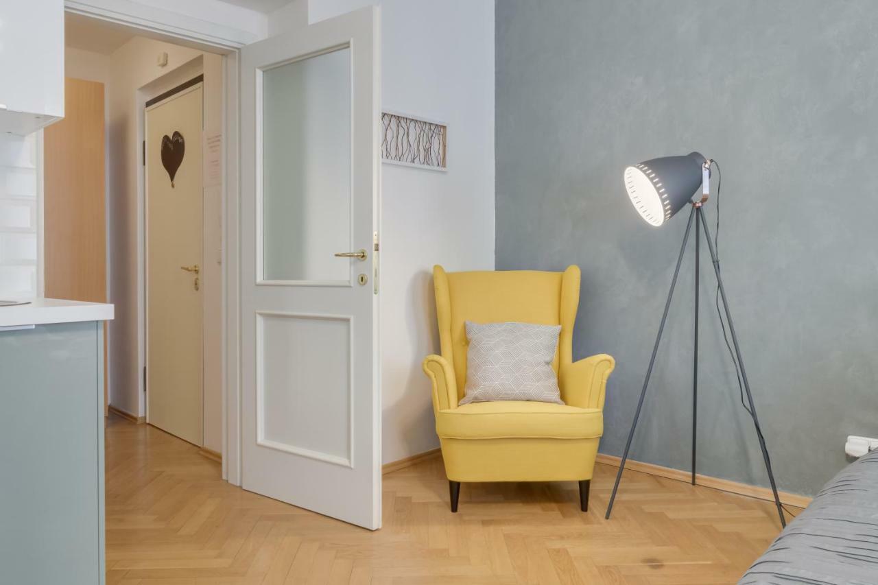 פראג Nejedleho Apartmeet מראה חיצוני תמונה