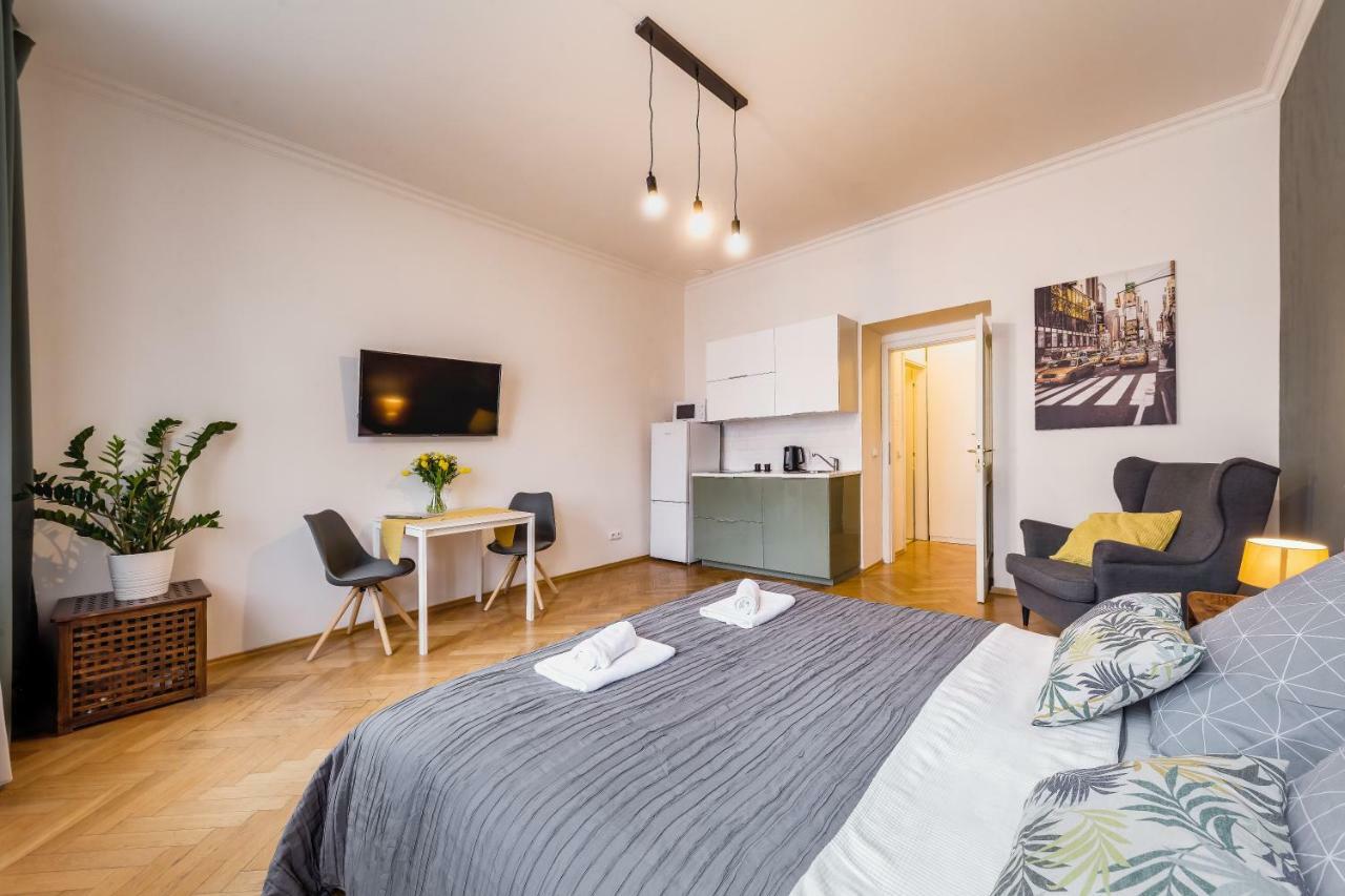 פראג Nejedleho Apartmeet מראה חיצוני תמונה