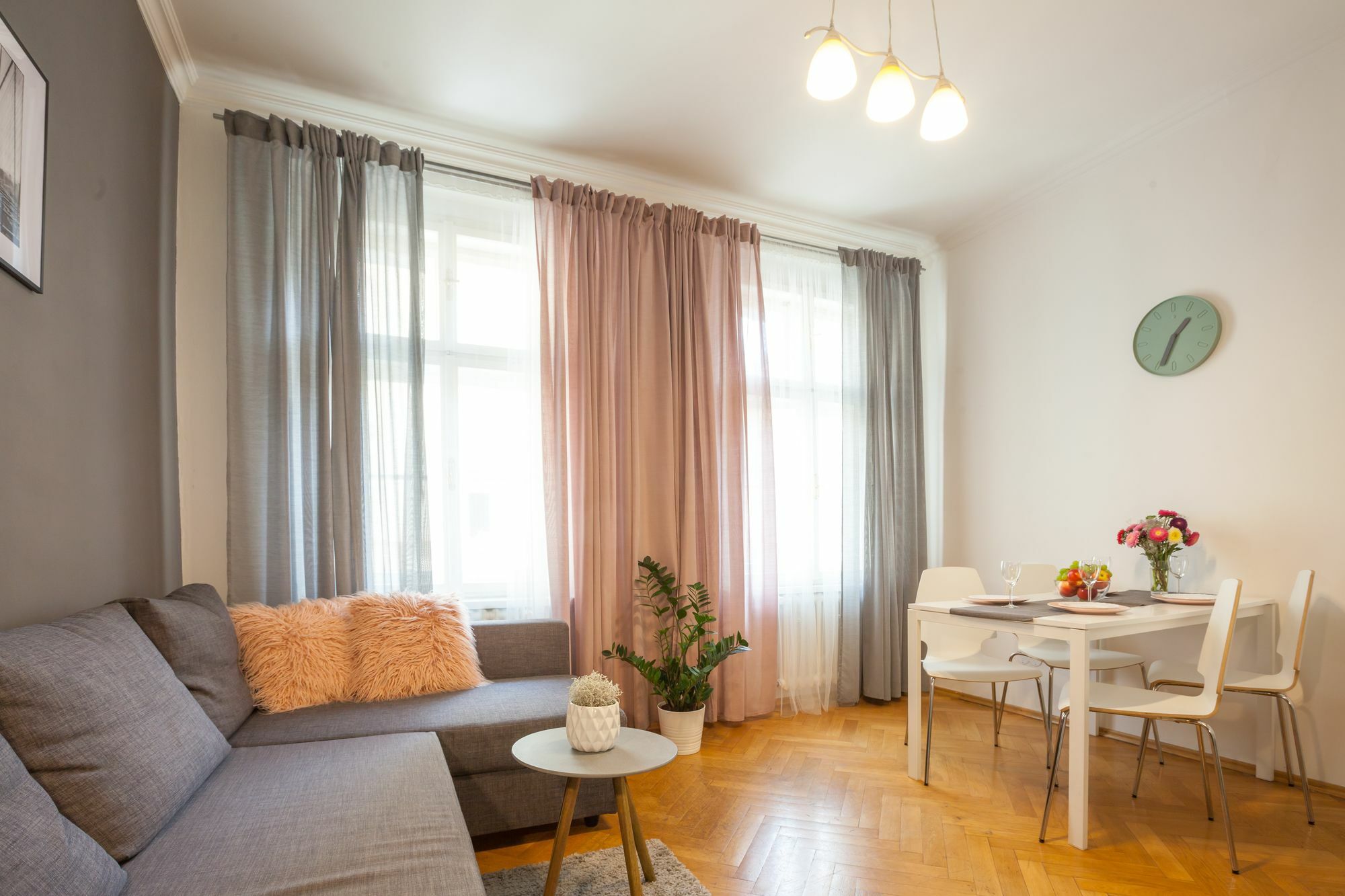 פראג Nejedleho Apartmeet מראה חיצוני תמונה